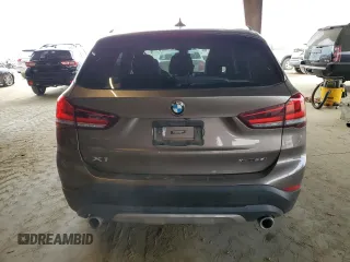2020 BMW X1 xDrive28i with VIN WBXJG9C05L5R40935, listed as a Copart auction lot 47145335 with 46,554 mi miles and Salvage Title. Bid and sale history available at carsss.com. Image 6.