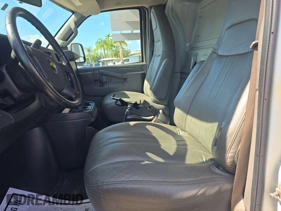 2021 Chevrolet Express Cargo с VIN 1GCWGAFP2M1166293, выставлен на аукционе IAAI как лот 42566387 с пробегом 116 410 миль миль и . История ставок и продаж доступна на DreamBid. Изображение 16.