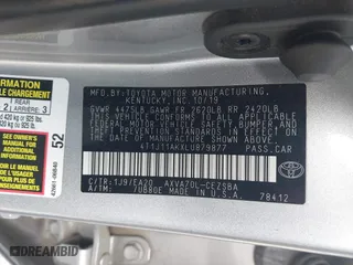 2020 Toyota Camry SE with VIN 4T1J11AKXLU879877, listed as a IAAI auction lot 40827028 with 176,872 mi miles. Bid and sale history available at carsss.com. Image 9.