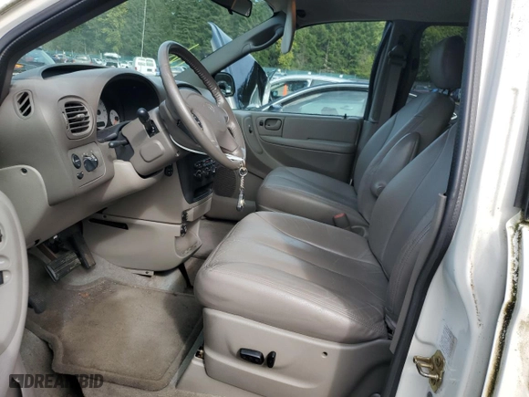 2003 Dodge Caravan Sport with VIN 2D4GP44L93R305855, listed as a Copart auction lot 73066654 with 48,494 mi miles and Clean Title. Bid and sale history available at carsss.com. Image 7.
