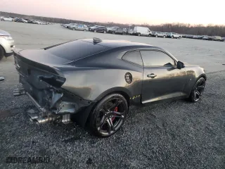 2018 Chevrolet Camaro 1SS with VIN 1G1FE1R72J0148372, listed as a Copart auction lot 45575255 with 42,828 mi miles and Salvage Title. Bid and sale history available at carsss.com. Image 3.