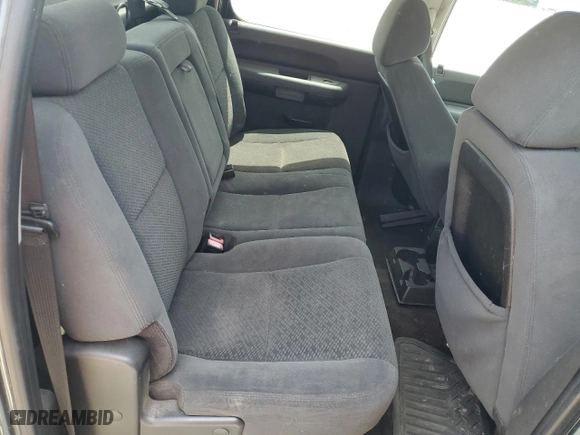 2007 Chevrolet Silverado 1500 LTZ with VIN 2GCEK13M571518737, listed as a Copart auction lot 53748405 with 180,758 mi miles and Clean Title. Bid and sale history available at carsss.com. Image 10.