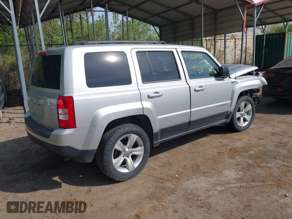 2013 Jeep Patriot Sport с VIN 1C4NJRBB8DD279704, выставлен на аукционе IAAI как лот 42101899 с пробегом 130 439 миль миль и . История ставок и продаж доступна на DreamBid. Изображение 4.