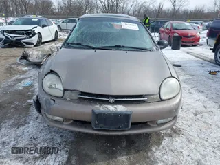 2000 Dodge Neon Highline z VIN 1B3ES46CXYD694730, wystawiony jako IAAI lot #41610249 z przebiegiem 110 930 mil mil oraz . Historia ofert i sprzedaży dostępna na DreamBid. Obrazek 12.