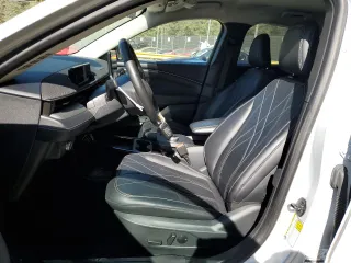 2022 Ford Mustang Mach-E Select z VIN 3FMTK1RM2NMA14114, wystawiony jako Copart lot #75493084 z przebiegiem 25 288 mil mil oraz Szkoda całkowita • Salvage title. Historia ofert i sprzedaży dostępna na DreamBid. Obrazek 7.