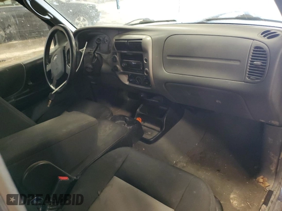 2009 Ford Ranger XL z VIN 1FTYR15E09PA54986, wystawiony jako Copart lot #48871235 z przebiegiem Nie podano mil oraz Czysty tytuł • Clean title. Historia ofert i sprzedaży dostępna na DreamBid. Obrazek 8.