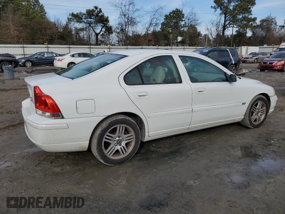 2005 Volvo S60 with VIN YV1RS592852443568, listed as a Copart auction lot 43700655 with 192,314 mi miles and Clean Title. Bid and sale history available at carsss.com. Image 3.