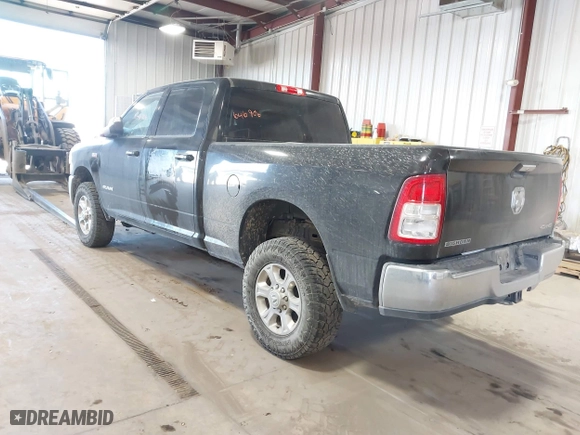 2019 Ram 2500 Big Horn with VIN 3C6UR5DJ8KG570650, listed as a IAAI auction lot 41646906 with 187,522 mi miles. Bid and sale history available at carsss.com. Image 3.