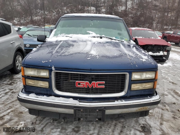 1999 GMC Suburban with VIN 1GKEC16R5XJ778103, listed as a Copart auction lot 83922774 with NaN miles and Clean Title. Bid and sale history available at carsss.com. Image 5.