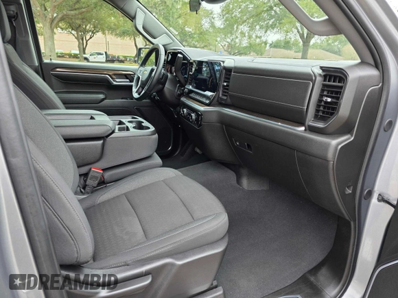 2024 Chevrolet Silverado 1500 LT with VIN 1GCPACEK6RZ190502, listed as a Copart auction lot 46338095 with 20,957 mi miles and Salvage Title. Bid and sale history available at DreamBid. Image 5.