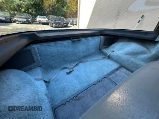 1982 Chevrolet Corvette z VIN 1G1AY8789C5101514, wystawiony jako Copart lot #87106344 z przebiegiem 3 012 mil mil oraz Czysty tytuł • Clean title. Historia ofert i sprzedaży dostępna na DreamBid. Obrazek 6.