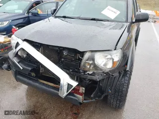 2011 Toyota Tacoma with VIN 3TMLU4ENXBM062437, listed as a IAAI auction lot 41458901 with 182,275 mi miles. Bid and sale history available at carsss.com. Image 6.