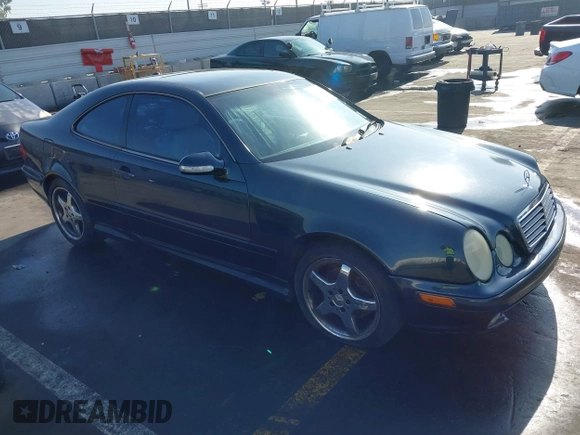 2002 Mercedes-Benz CLK 320/430 with VIN WDBLJ70G92T093794, listed as a IAAI auction lot 41239094 with 237,286 mi miles and . Bid and sale history available at DreamBid. Image 1.