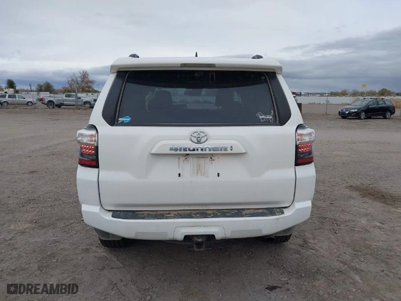 2020 Toyota 4Runner SR5 with VIN JTEBU5JR8L5758906, listed as a IAAI auction lot 40790726 with 69,848 mi miles. Bid and sale history available at carsss.com. Image 16.