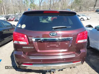 2013 Kia Sorento SX with VIN 5XYKW4A28DG356596, listed as a IAAI auction lot 41815249 with 160,969 mi miles. Bid and sale history available at carsss.com. Image 16.