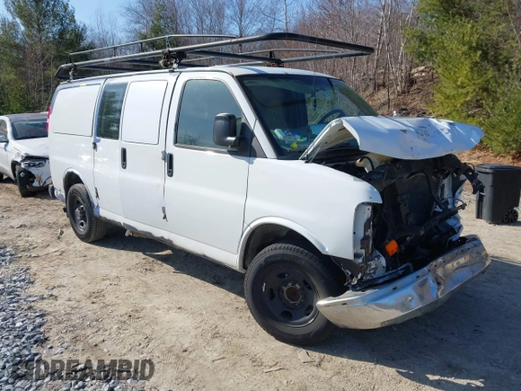2007 GMC Savana Cargo with VIN 1GTGG25V771121736, listed as a IAAI auction lot 41805051 with 256,805 mi miles. Bid and sale history available at carsss.com. Image 1.
