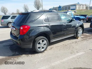 2015 Chevrolet Equinox LT z VIN 2GNFLFEK5F6181599, wystawiony jako IAAI lot #41825281 z przebiegiem 134 165 mil mil oraz . Historia ofert i sprzedaży dostępna na DreamBid. Obrazek 4.