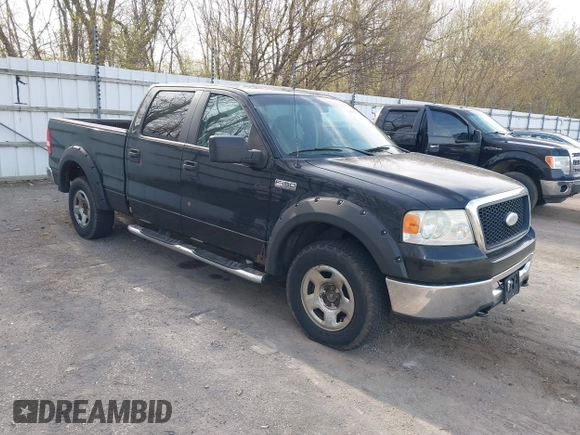 2007 Ford F-150 XLT with VIN 1FTPW14527FA16555, listed as a IAAI auction lot 42122767 with 181,242 mi miles. Bid and sale history available at carsss.com. Image 1.