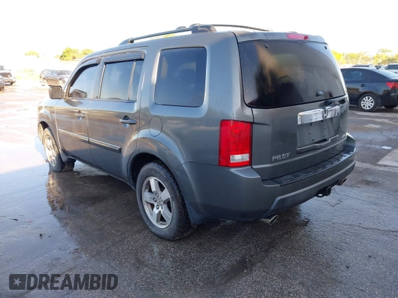 2009 Honda Pilot EX-L with VIN 5FNYF48579B014520, listed as a IAAI auction lot 41736577 with 204,704 mi miles. Bid and sale history available at carsss.com. Image 3.