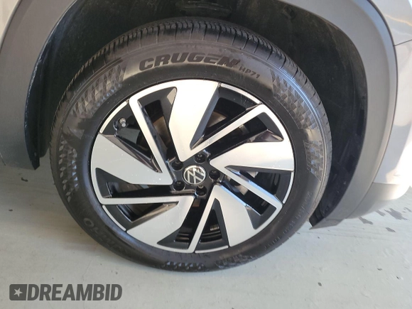 2024 Volkswagen Atlas SE with VIN 1V2HR2CA8RC579421, listed as a IAAI auction lot 42850666 with 18,926 mi miles and . Bid and sale history available at DreamBid. Image 30.
