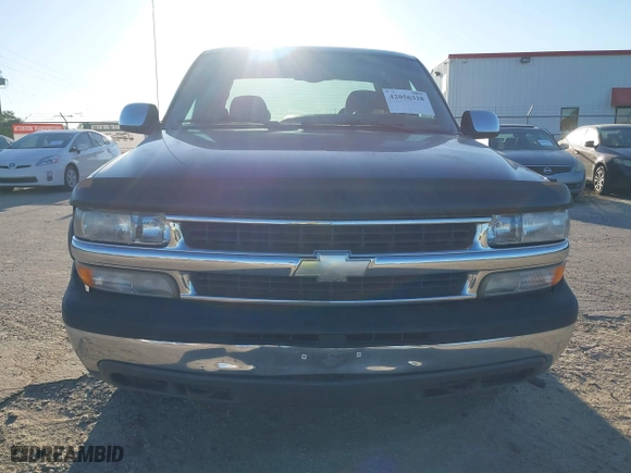 2000 Chevrolet Silverado 1500 LS with VIN 2GCEC19T6Y1319371, listed as a IAAI auction lot 42056328 with 177,762 mi miles. Bid and sale history available at carsss.com. Image 16.