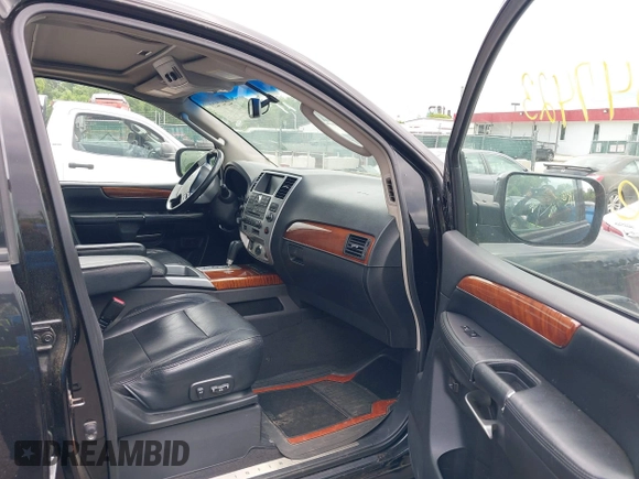 2008 Infiniti QX56 z VIN 5N3AA08C08N914766, wystawiony jako IAAI lot #42347423 z przebiegiem 160 404 mil mil oraz . Historia ofert i sprzedaży dostępna na DreamBid. Obrazek 5.