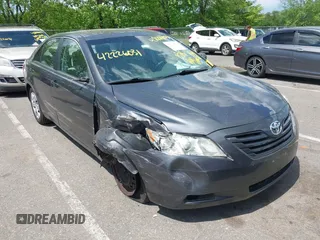 2009 Toyota Camry z VIN 4T1BE46K69U392414, wystawiony jako IAAI lot #42226031 z przebiegiem 87 651 mil mil oraz . Historia ofert i sprzedaży dostępna na DreamBid. Obrazek 1.
