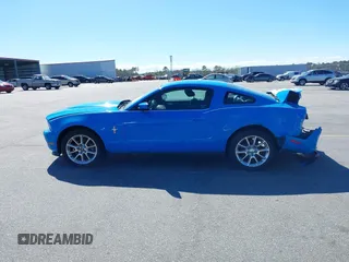 2011 Ford Mustang V6 с VIN 1ZVBP8AM6B5154462, выставлен на аукционе IAAI как лот 41813734 с пробегом 42 412 миль миль и . История ставок и продаж доступна на DreamBid. Изображение 14.