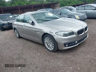 2015 BMW 5 Series 528i z VIN WBA5A5C52FD516334, wystawiony jako IAAI lot #42215960 z przebiegiem 224 367 mil mil oraz . Historia ofert i sprzedaży dostępna na DreamBid. Obrazek 1.