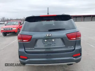 2020 Kia Sorento EX V6 with VIN 5XYPHDA58LG709928, listed as a IAAI auction lot 41826419 with 1 mi miles. Bid and sale history available at carsss.com. Image 17.