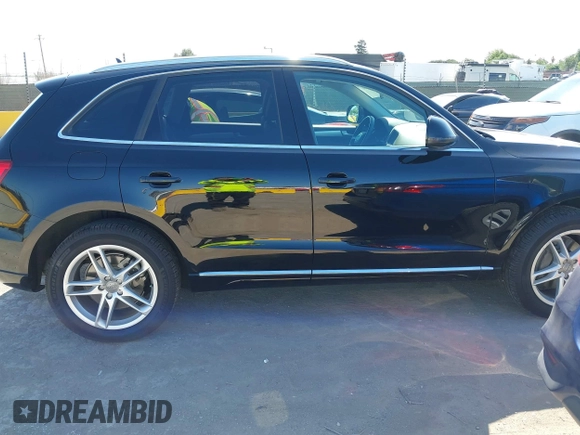 2014 Audi Q5 Premium Plus z VIN WA1CMAFP8EA041094, wystawiony jako IAAI lot #42316641 z przebiegiem 86 322 mil mil oraz . Historia ofert i sprzedaży dostępna na DreamBid. Obrazek 13.