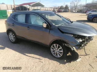 2021 Nissan Rogue Sport S with VIN JN1BJ1AW5MW438209, listed as a IAAI auction lot 41822737 with 102,706 mi miles. Bid and sale history available at carsss.com. Image 1.