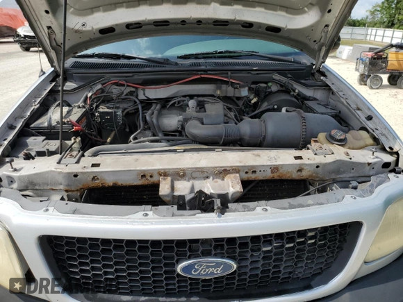 2000 Ford F-150 XL with VIN 1FTZF1727YNB38782, listed as a Copart auction lot 55749405 with 195,440 mi miles and Salvage title. Bid and sale history available at DreamBid. Image 11.