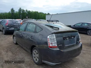 2008 Toyota Prius z VIN JTDKB20U783451406, wystawiony jako IAAI lot #42377114 z przebiegiem 325 465 mil mil oraz . Historia ofert i sprzedaży dostępna na DreamBid. Obrazek 3.