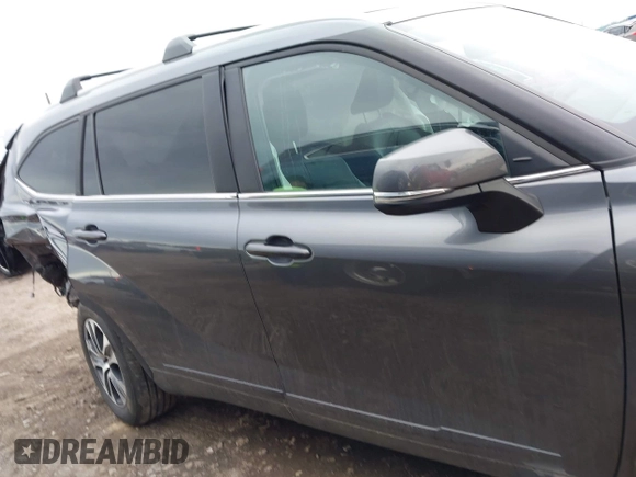 2023 Toyota Highlander L with VIN 5TDKDRBH7PS044010, listed as a IAAI auction lot 42072483 with 21,655 mi miles and . Bid and sale history available at DreamBid. Image 13.