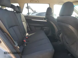 2010 Subaru Outback Premium All-Weather Anniversary z VIN 4S4BRCCC6A3357944, wystawiony jako Copart lot #56299625 z przebiegiem 141 392 mil mil oraz Szkoda całkowita • Salvage title. Historia ofert i sprzedaży dostępna na DreamBid. Obrazek 10.