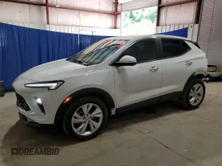 2024 Buick Encore GX Preferred с VIN KL4AMBS25RB158008, выставлен на аукционе Copart как лот 61909735 с пробегом 10 933 миль миль и Чистый • Clean title. История ставок и продаж доступна на DreamBid. Изображение 1.