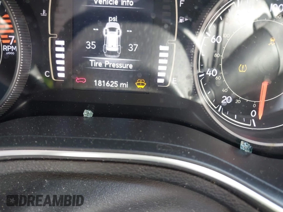 2019 Jeep Cherokee Altitude with VIN 1C4PJMLB0KD319703, listed as a IAAI auction lot 41524781 with 181,625 mi miles and . Bid and sale history available at DreamBid. Image 7.
