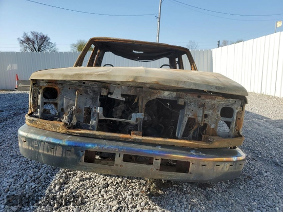 1996 Ford F-150 z VIN 1FTEX15N8TKA18735, wystawiony jako Copart lot #52289615 z przebiegiem Nie podano mil oraz Nie do naprawy • Non repairable. Historia ofert i sprzedaży dostępna na DreamBid. Obrazek 5.