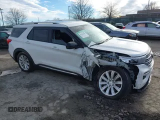 2021 Ford Explorer Limited with VIN 1FM5K8FW2MNA16523, listed as a IAAI auction lot 41223718 with 26,760 mi miles. Bid and sale history available at carsss.com. Image 1.