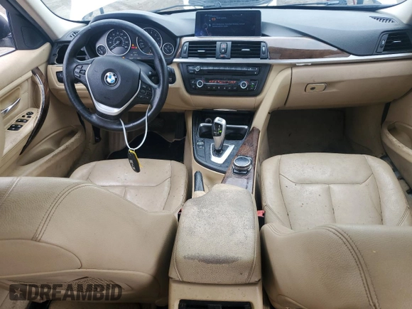 2015 BMW 3 Series 328i xDrive с VIN WBA3B5G57FNS14661, выставлен на аукционе Copart как лот 61301435 с пробегом 94 905 миль миль и Списание • Salvage title. История ставок и продаж доступна на DreamBid. Изображение 8.
