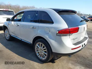 2013 Lincoln MKX with VIN 2LMDJ8JKXDBL07368, listed as a IAAI auction lot 41780543 with 187,890 mi miles. Bid and sale history available at carsss.com. Image 3.