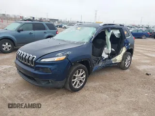 2018 Jeep Cherokee Latitude with VIN 1C4PJLCB2JD573518, listed as a IAAI auction lot 41254230 with Not provided miles and . Bid and sale history available at DreamBid. Image 2.