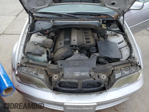2003 BMW 3 Series 325Ci with VIN WBABS33433PG90518, listed as a Copart auction lot 45570895 with 142,398 mi miles and Salvage Title. Bid and sale history available at carsss.com. Image 11.