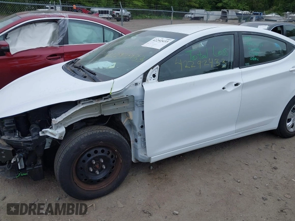 2016 Hyundai Elantra SE with VIN 5NPDH4AE1GH742724, listed as a IAAI auction lot 42292433 with 47,017 mi miles and . Bid and sale history available at DreamBid. Image 6.