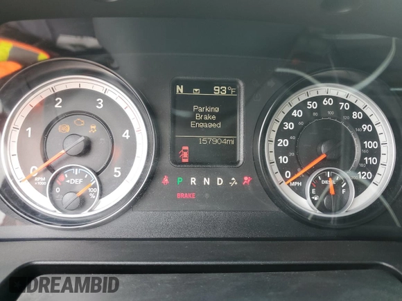 2014 Ram 2500 Tradesman z VIN 3C6UR5CLXEG253721, wystawiony jako Copart lot #51268065 z przebiegiem 157 904 mil mil oraz Szkoda całkowita • Salvage title. Historia ofert i sprzedaży dostępna na DreamBid. Obrazek 9.