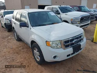 2009 Ford Escape XLS с VIN 1FMCU02719KA93958, выставлен на аукционе IAAI как лот 41710029 с пробегом 196 708 миль миль и . История ставок и продаж доступна на DreamBid. Изображение 1.