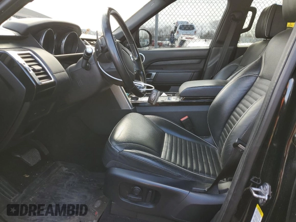 2017 Land Rover Discovery HSE Luxury z VIN SALRHBBV9HA044632, wystawiony jako Copart lot #49712655 z przebiegiem 47 874 mil mil oraz Szkoda całkowita • Salvage title. Historia ofert i sprzedaży dostępna na DreamBid. Obrazek 7.