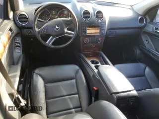 2010 Mercedes-Benz M 350 z VIN 4JGBB8GB5AA571659, wystawiony jako Copart lot #49449065 z przebiegiem 133 057 mil mil oraz Szkoda całkowita • Salvage title. Historia ofert i sprzedaży dostępna na DreamBid. Obrazek 8.