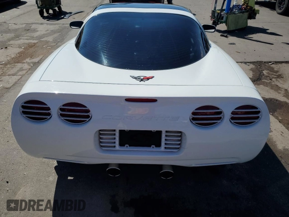 1998 Chevrolet Corvette with VIN 1G1YY22G5W5106479, listed as a Copart auction lot 70230154 with 52,237 mi miles and Salvage Title. Bid and sale history available at carsss.com. Image 6.